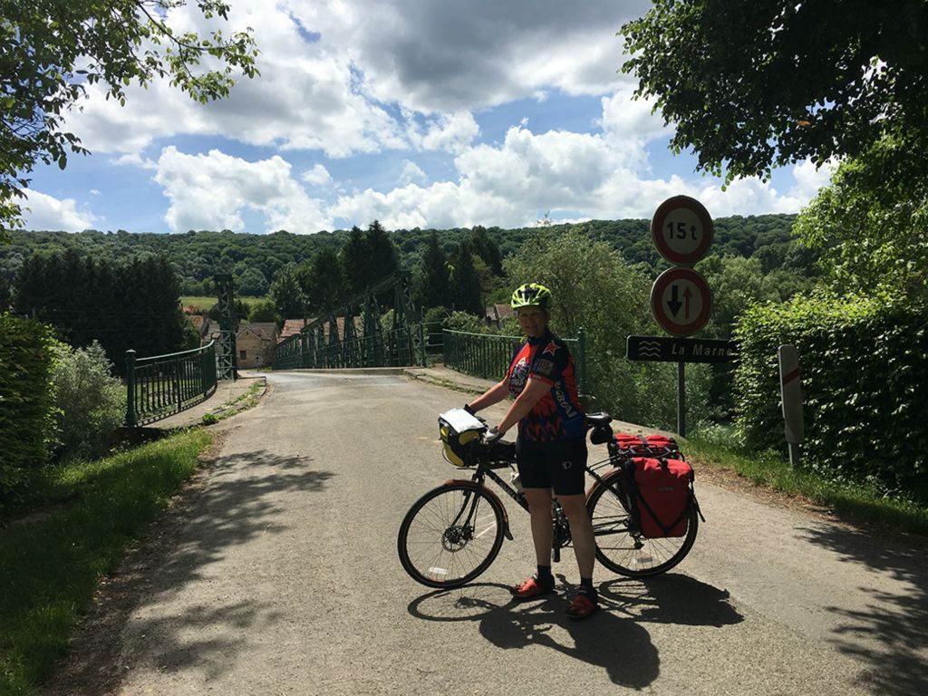 At Passy-sur-Marne
